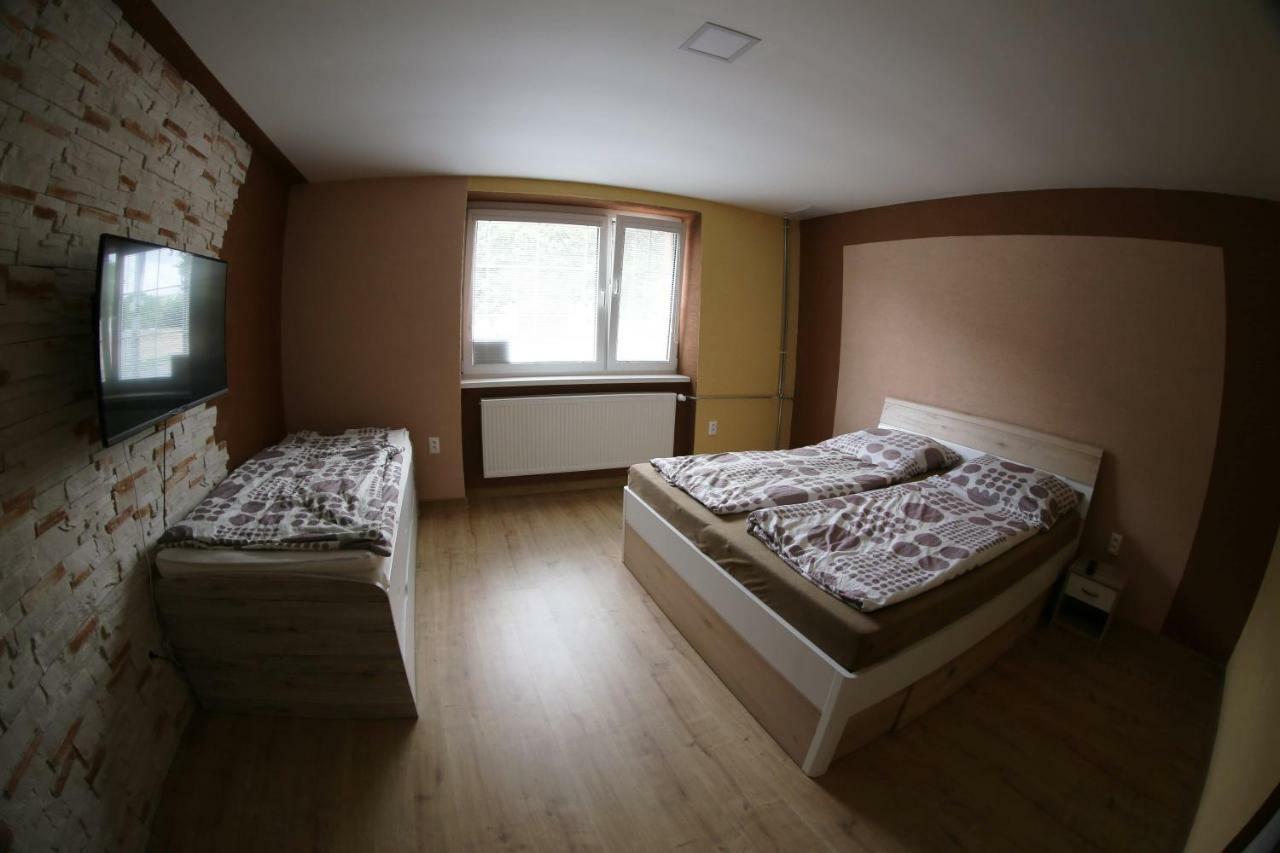 Štúrovo Apartmany Dimitra מראה חיצוני תמונה