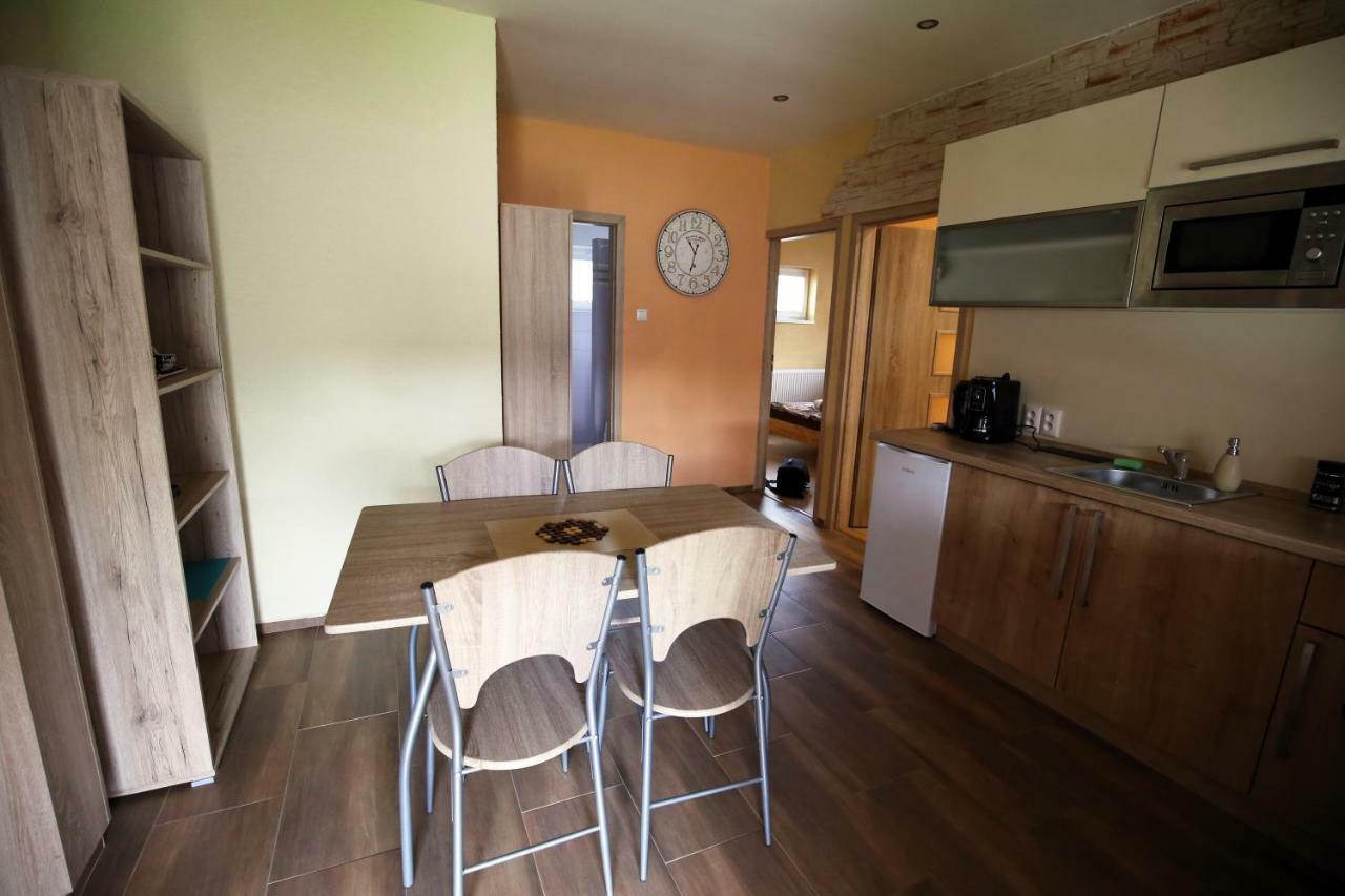 Štúrovo Apartmany Dimitra מראה חיצוני תמונה