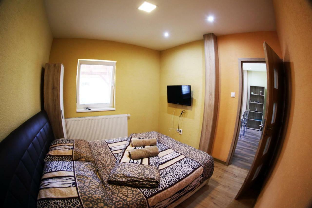 Štúrovo Apartmany Dimitra מראה חיצוני תמונה