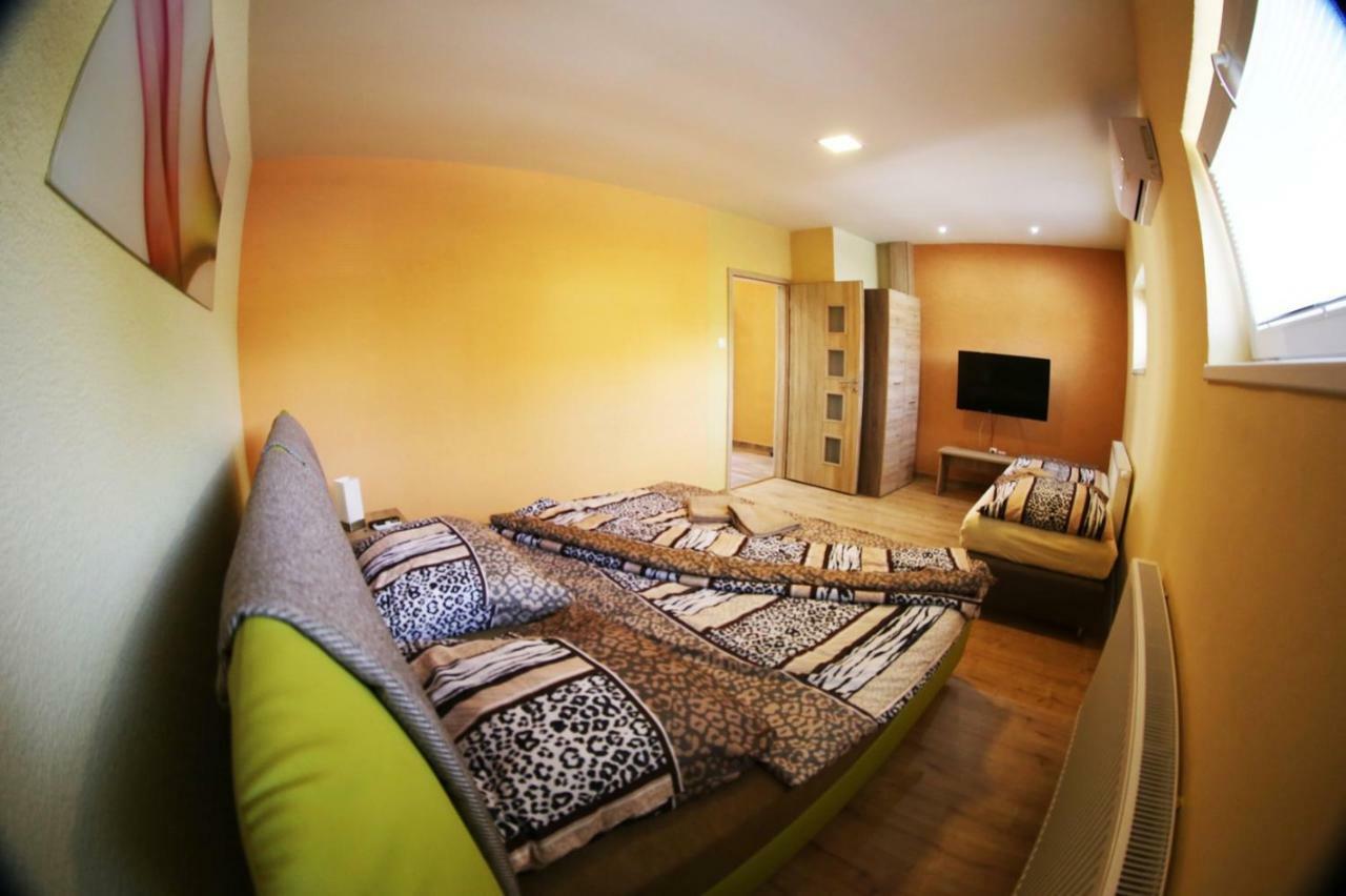 Štúrovo Apartmany Dimitra מראה חיצוני תמונה